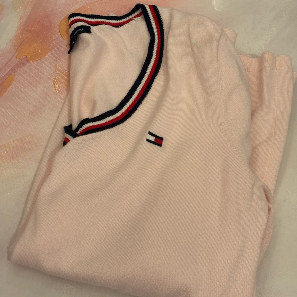 Cute Tommy Hilfiger Sweater